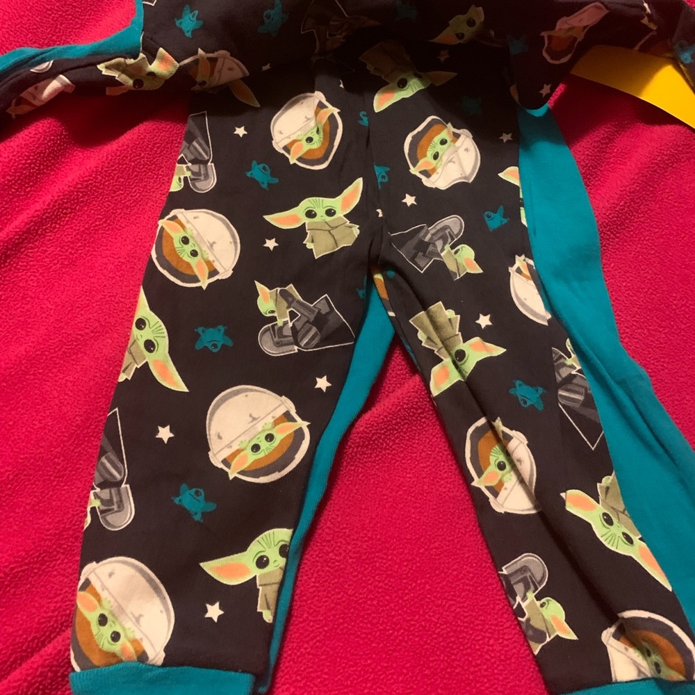 NWT Star Wars pajamas (Size 2) - Picture 3 of 6
